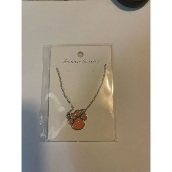 PINK OPAL ON SILVER PAW NECKLACE - Picture 4 of 7